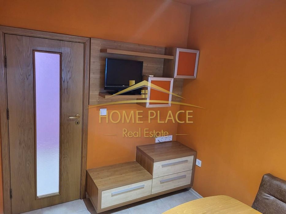 Дава се под наем Тристаен апартамент в Варна, Цветен квартал - 72 кв.м за 561 € - Снимка #2