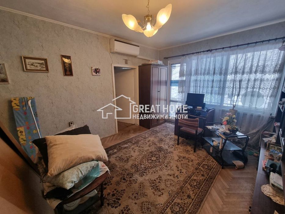 Продава се Тристаен апартамент в Търговище, Запад 1 - 55 кв.м за 1345 €/кв.м - Снимка #1