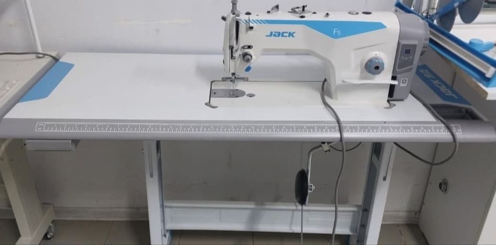 Швейная машина, срочно