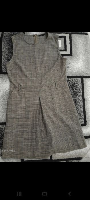 Rochie-sarafan ,stare foarte bună, marca Colin's.