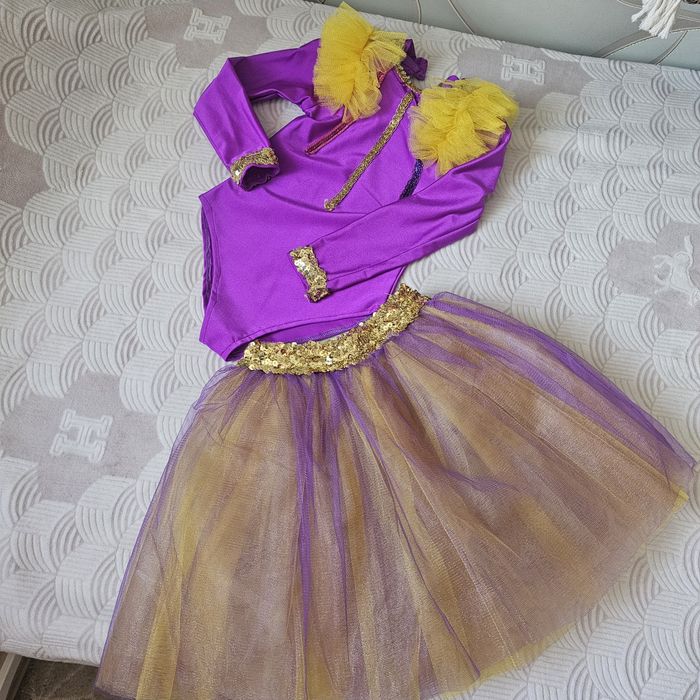 Продам танцевальные костюмы