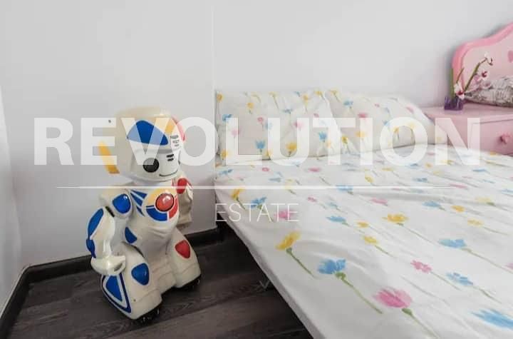 Дава се под наем Тристаен апартамент в Варна, Център - 110 кв.м за 897.6 € - Снимка #6