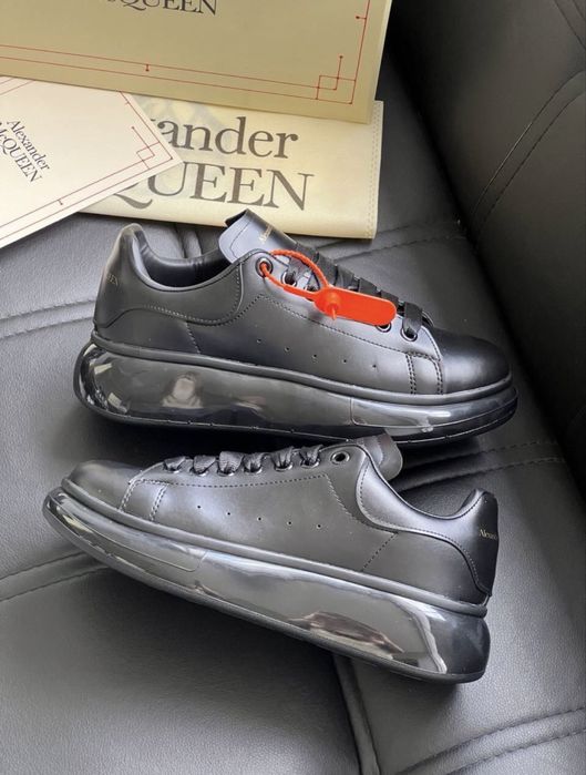 Model nou adidasi Alexander McQUEEN. Stoc limitat