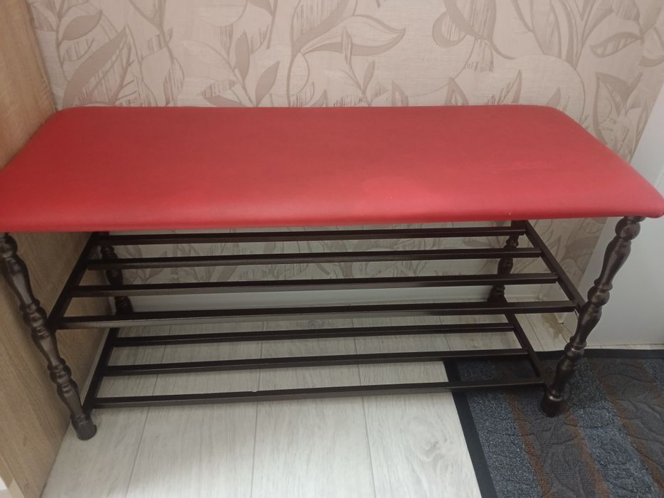 Продам срочно обувницу