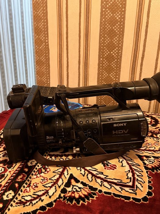 продам камеру HVR Z1E
