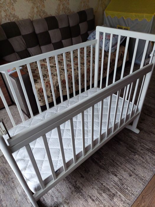 Продам детский манеж.