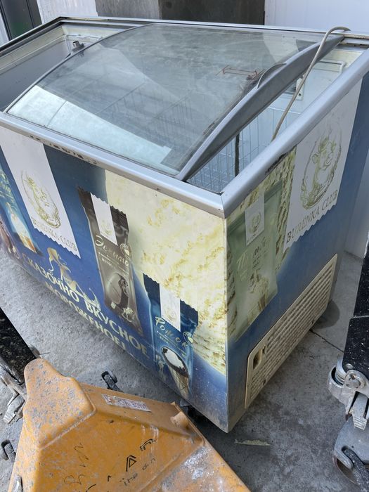 Морозильник Ugur 400 L