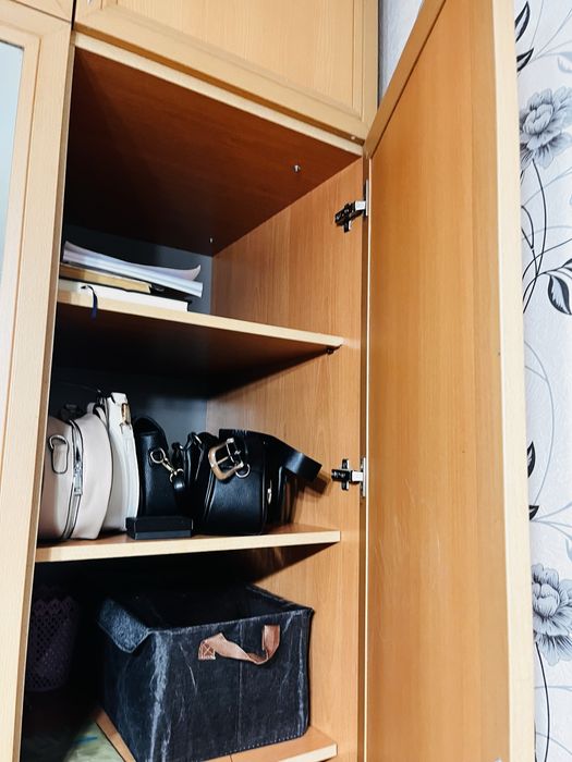 Продается б/у шкаф