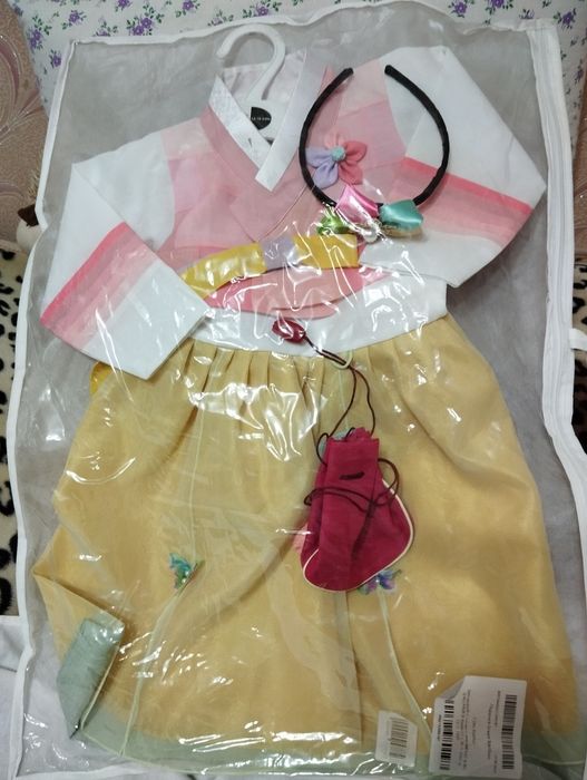 Платье на девочку,привезено из Кореи.,