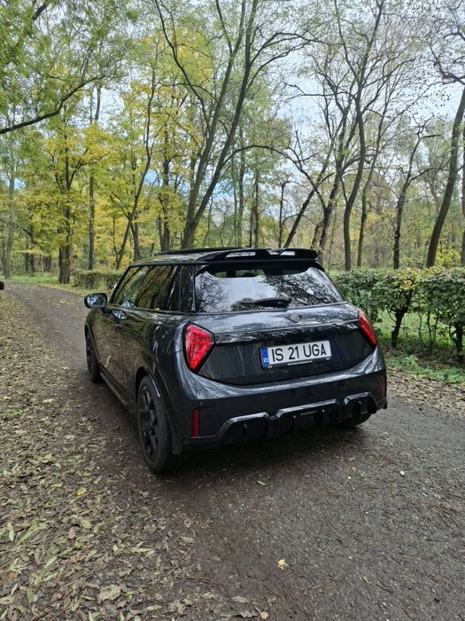 MINI John Cooper Works 2025 — imagine 3