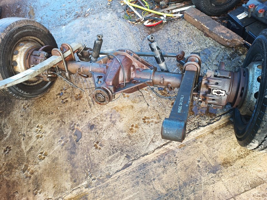 Punte spate roti duble Iveco 65 C an fabricație 2007