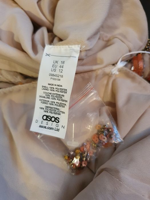 Vând Rochie Asos nr 42