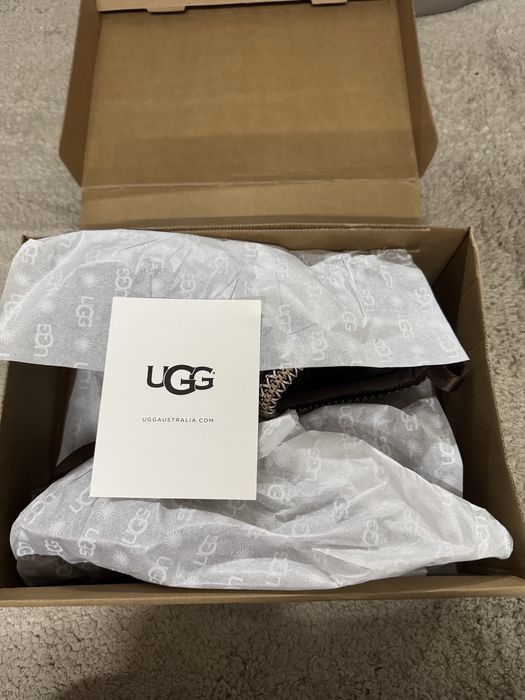 Ugg tazz maro 38