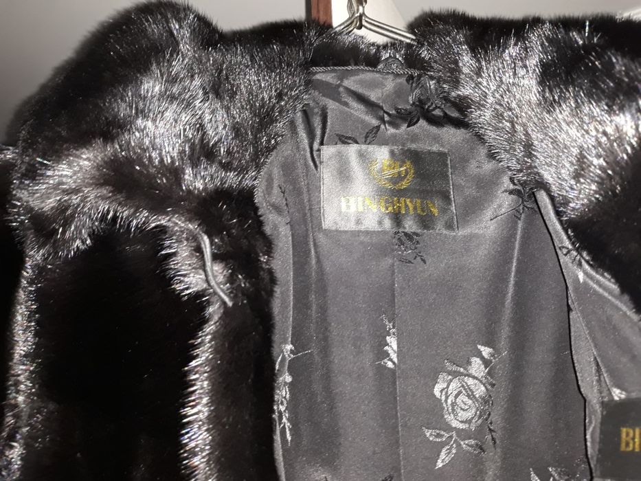 Продам шубу норковую