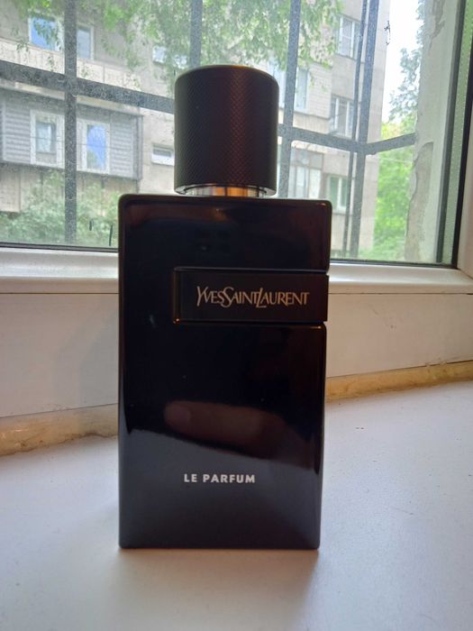 Парфюм Yves Saint Laurent Y le parfum