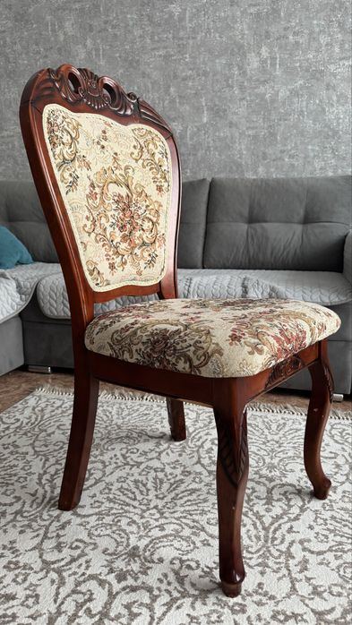 Продам стол со стульями