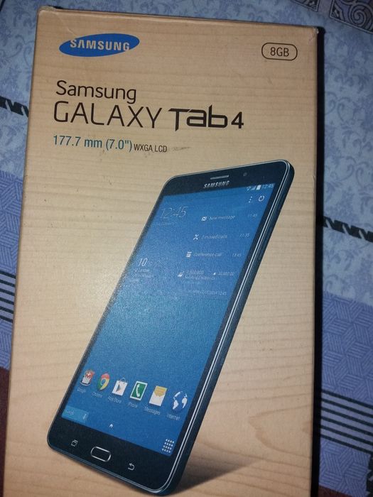 Продам планшет самсунг таб4