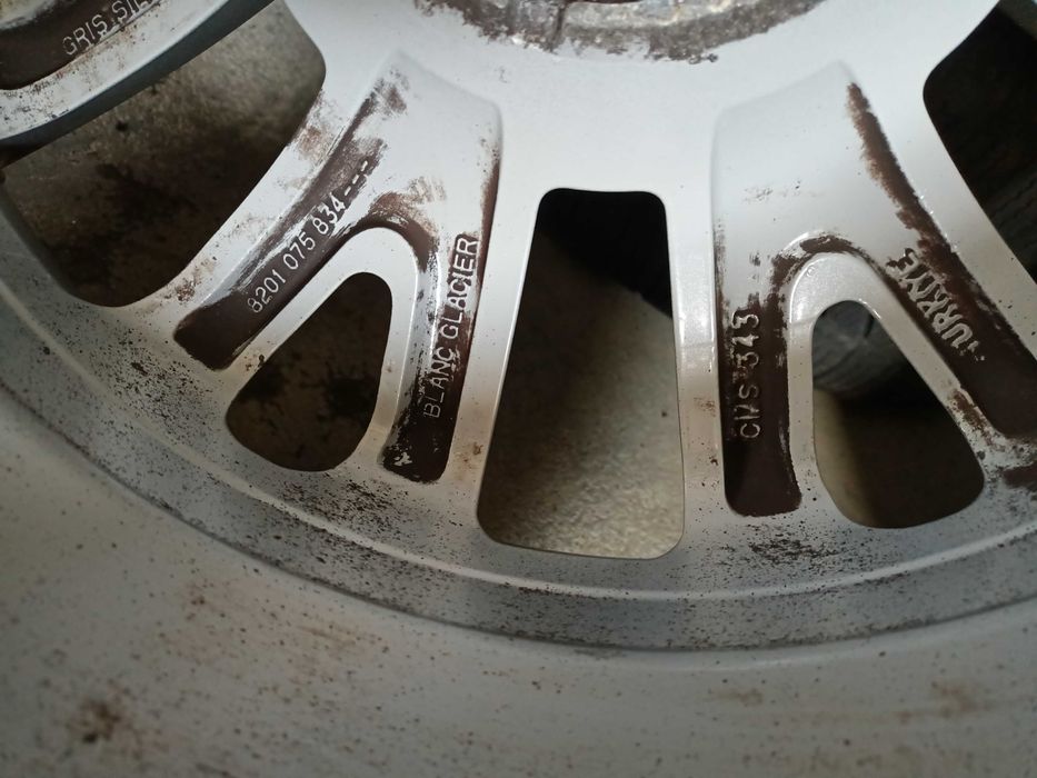 3 buc. jante renault 16" cu cauciucuri  M+S 195 50 16