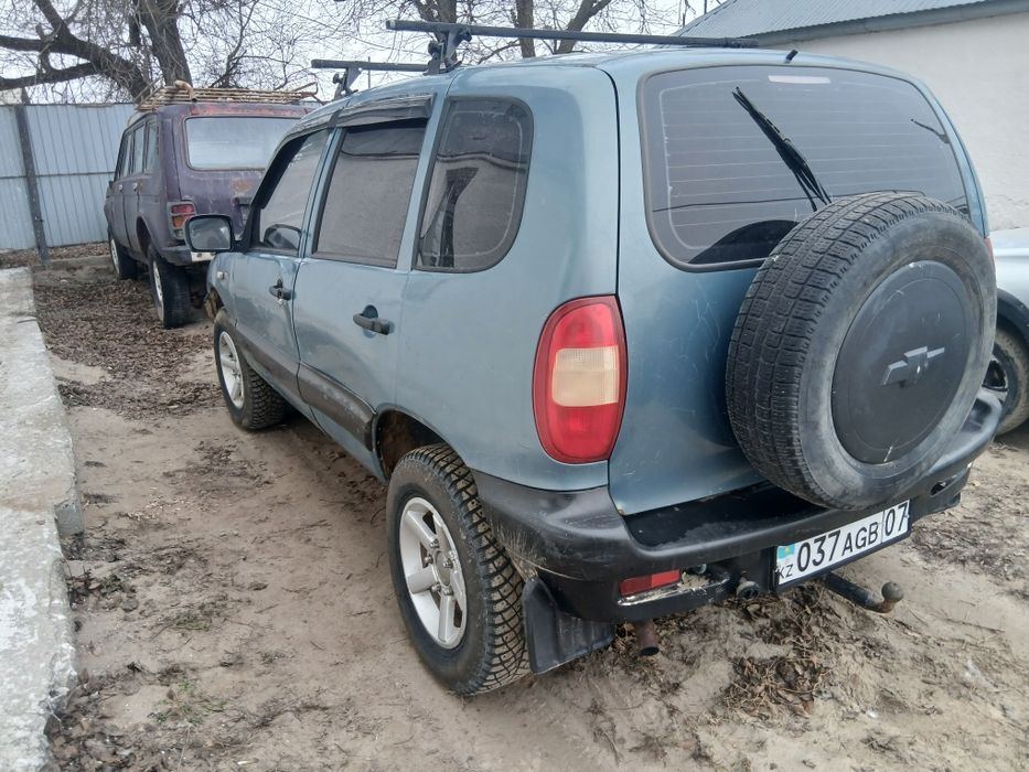 Срочно продам нива шевроле