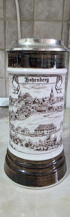 Vând  set de halbe vintage