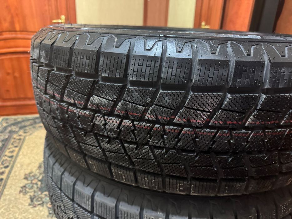 Шины зимние новые