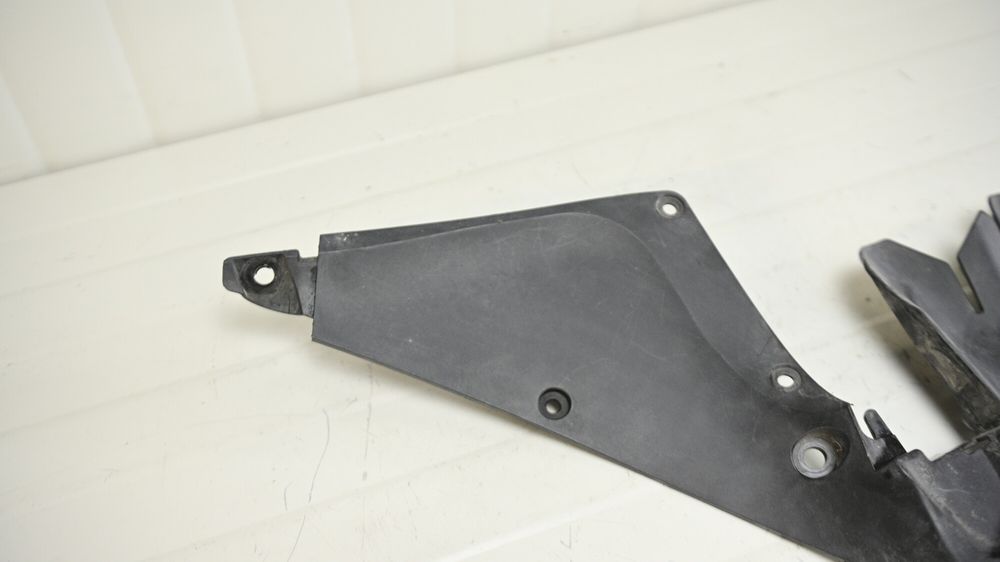 Honda VFR1200F 2010 Plastic lateral stanga