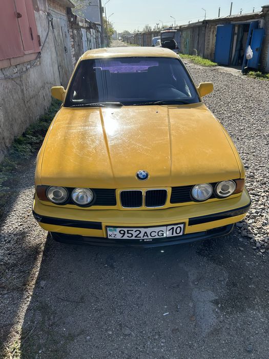 Продам BMW 520 I H