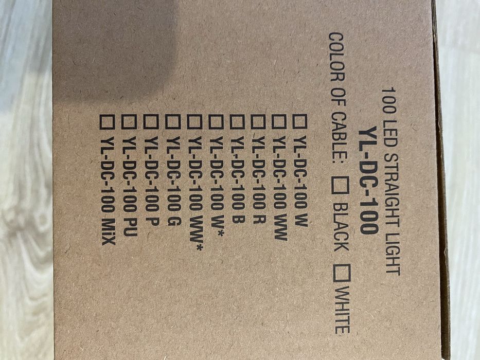 Коледни LED гирлянди 10 м – Топло жълта светлина с бял блиц