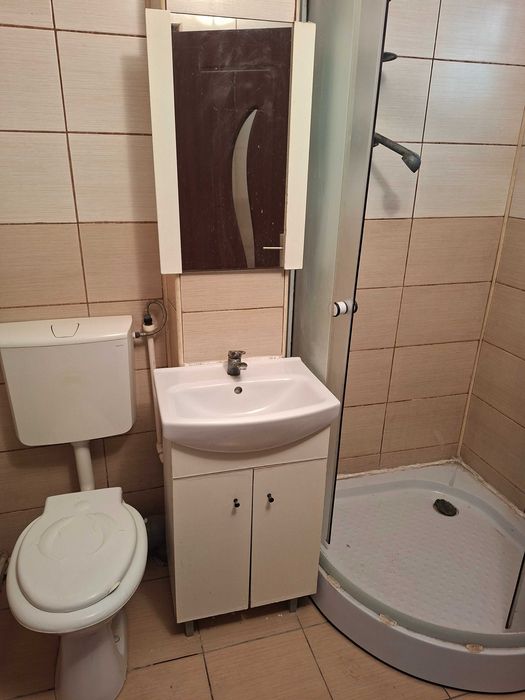 Vand apartament 3 camere