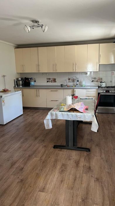 Продам дом с доходом 200 тыс в месяц