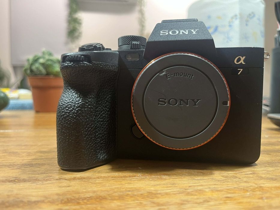 Sony A7 IV тяло на 11288кадъра