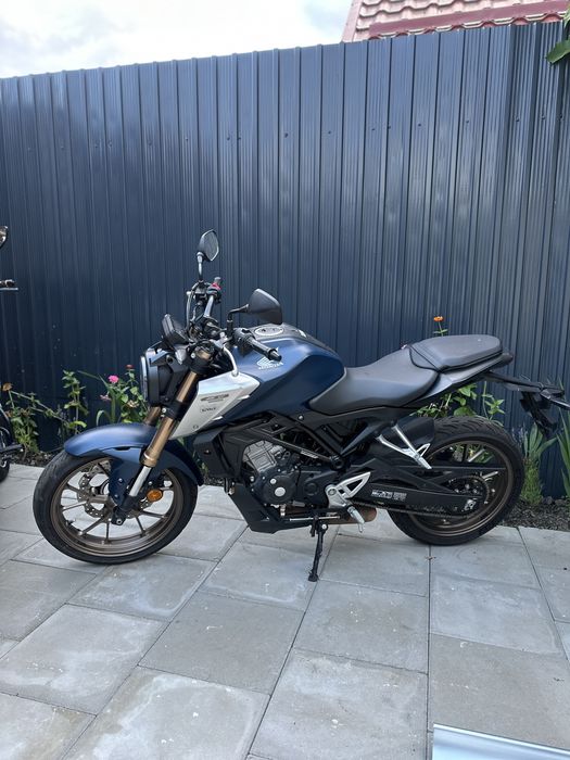 Honda Cb125R (duke cbr mt yzf)