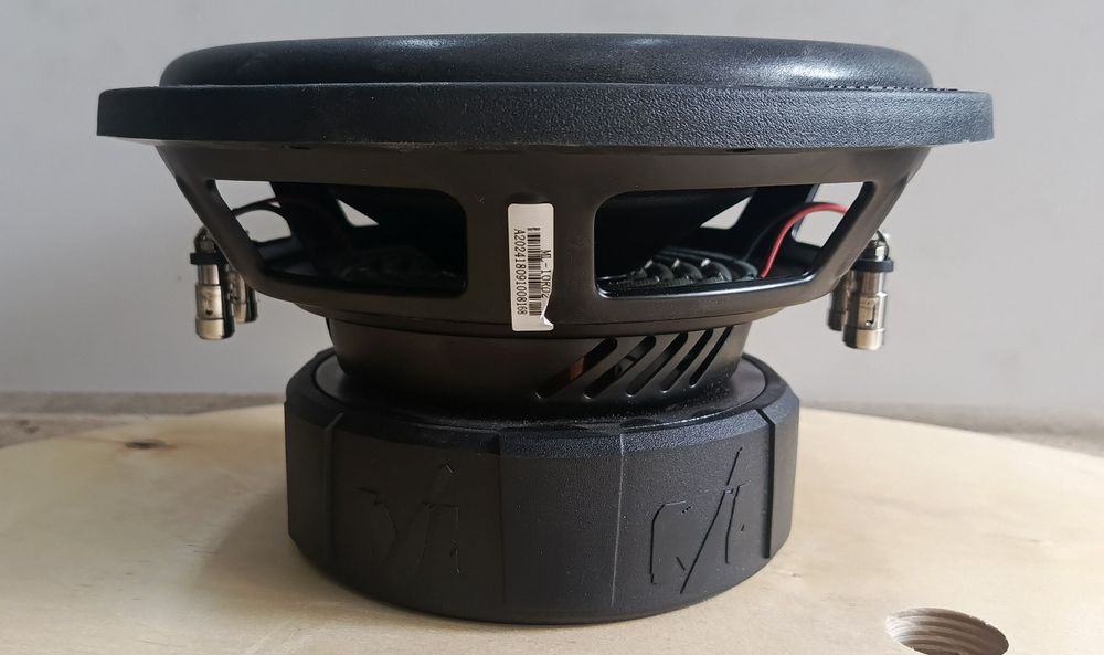 Продам новый динамик