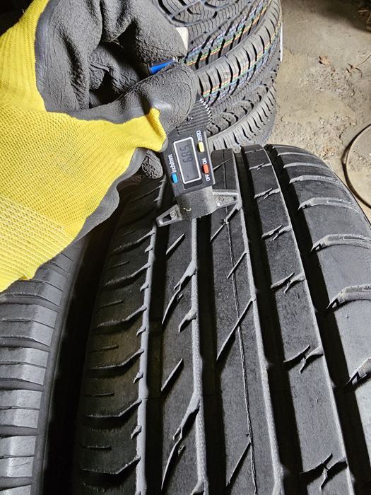 4 anvelope vara 215 65 15 Nokian 6.8mm