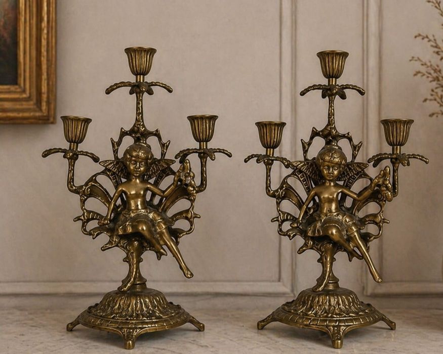 Superba garnitura de semineu din bronz masiv Baroc ,piese cu o lucrătură de o foarte mare finețe ,mecanism ceas Quartz funcțional,h 44 cm h ceas