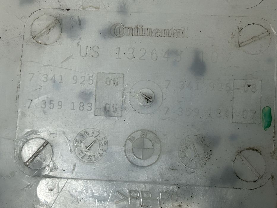 Vas lichid parbriz bmw X3 F25 X4 F26