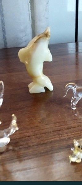 Стеклянные шары и статуэтки. Оникс.