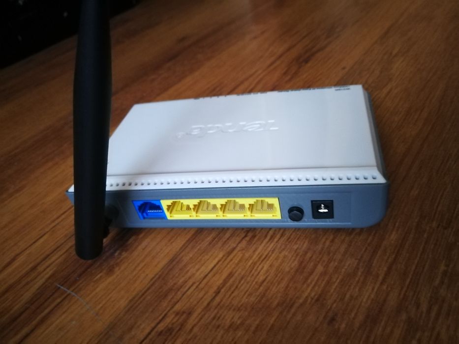 Router Tenda W316R