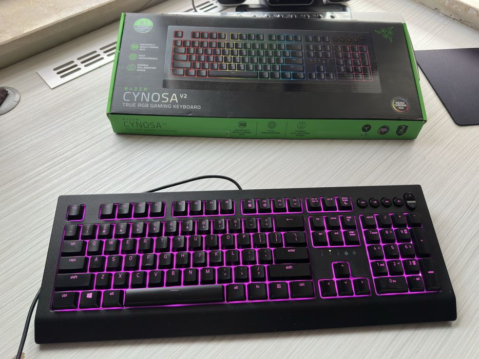 Tastatura gaming Razer Cynosa V2 Chroma RGB