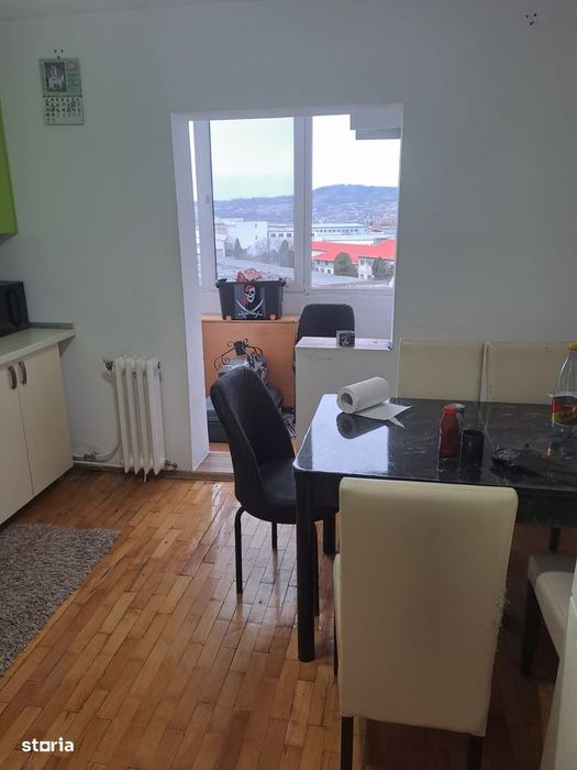Apartament 3 camere 68 mp, etajul 4/5 - zona Porolissum