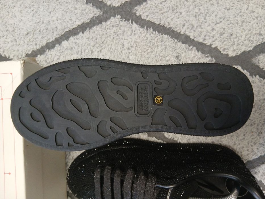 Alexander McQueen Crystal Sneakers – Model Luxury | Foarte Căutat