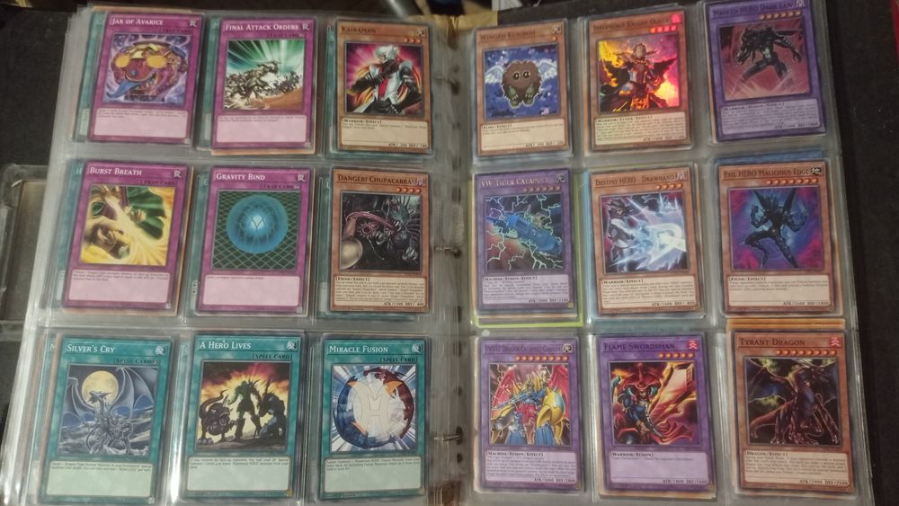 Yu-Gi-Oh cards, Югио карти