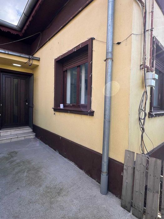 De inchiriat casa pe parter, 2 camere, renovata integral, sector 5 .