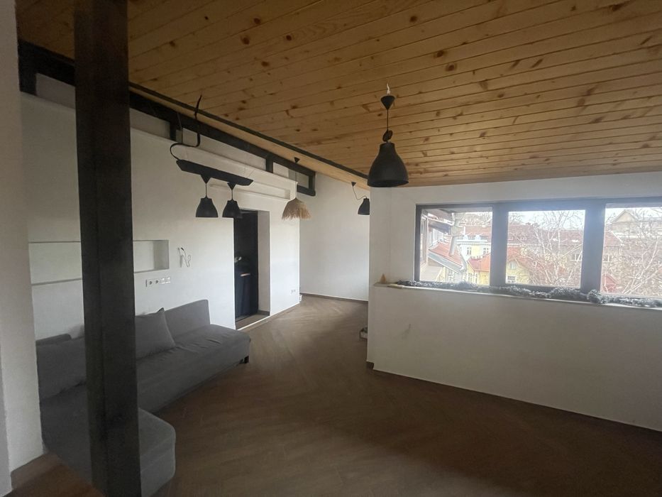 Дава се под наем Етаж от къща в София, Център - 45 кв.м за 648.21 € - Снимка #17