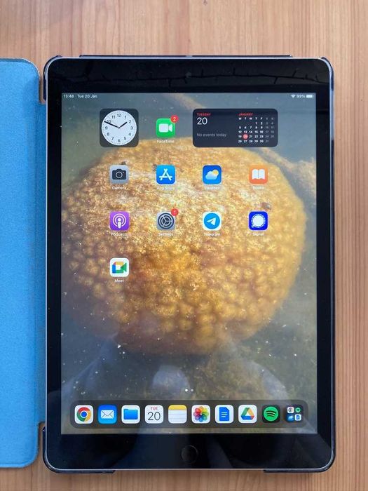 iPad (a 9-a generație), 64 GB