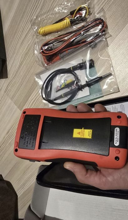 Osciloscop digital,multimetru ZT 702S