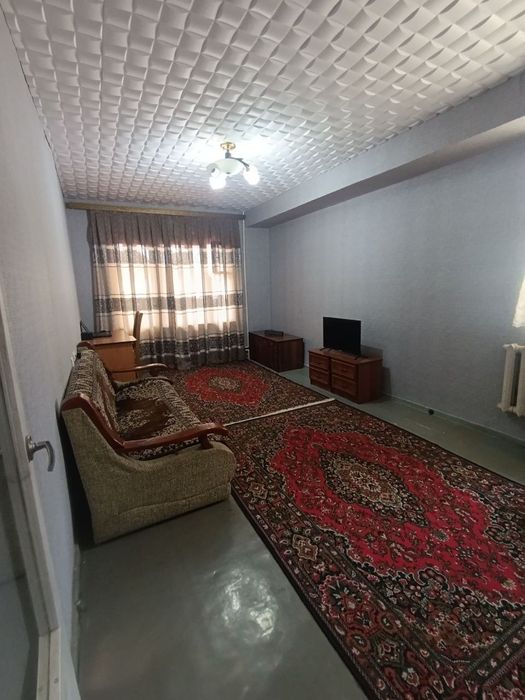 3/7/12. Яшнабад р-н, Тузель 3. Квартира 70 м², дом панельн. Метро 500м