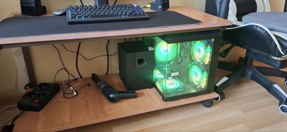 Игровой комплект:ПК