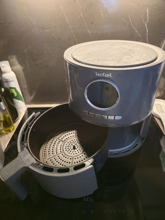Tefal air fryer еър фрайер LF11-7