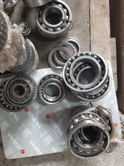 Schimb 500 Rulmenti noi 4 lei bucata